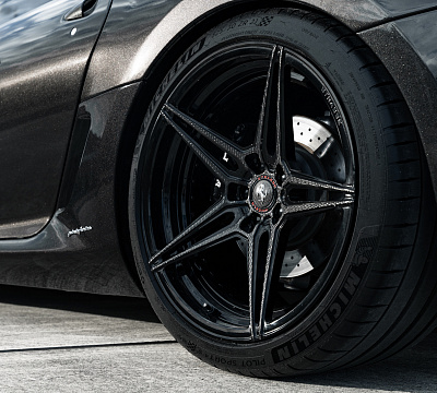 Фото дисков Strasse Wheels SV2 Deep Concave Duoblock на Ferrari 599