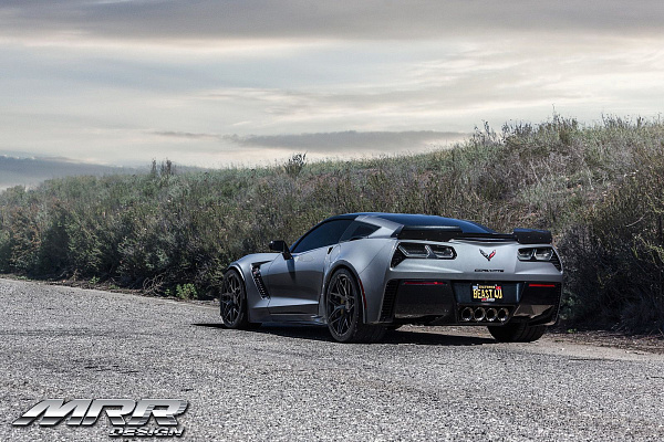 Фото дисков MRR FS01 Черный глянец на Chevrolet Corvette C7