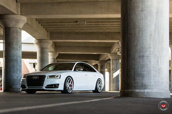 Фото дисков Vossen CG-205 Сатиновый лак на Audi A/S 8 (D4)