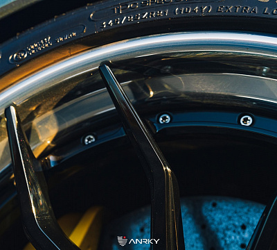 Фото дисков Anrky AN31 на Chevrolet Corvette C8