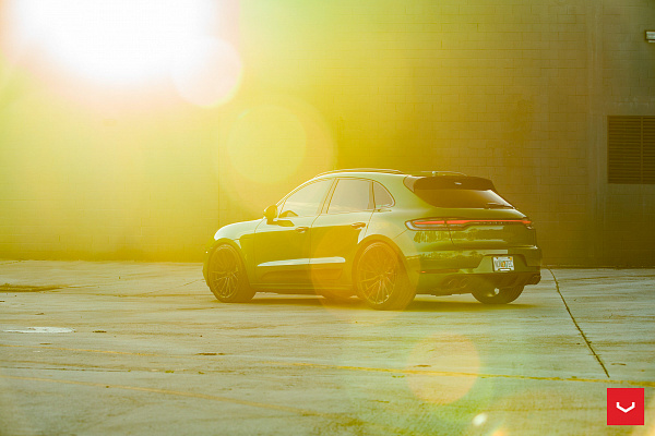 Фото дисков Vossen HF-4T Черный сатин на Porsche Macan I