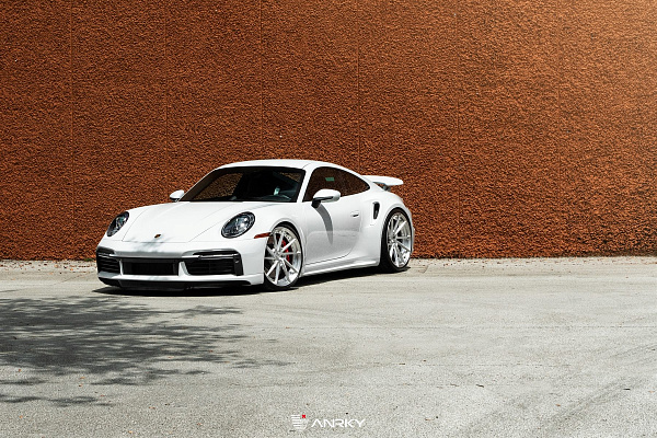 Фото дисков Anrky AN23 Глянцевый лак на Porsche 911 VIII