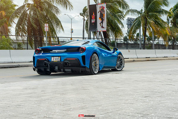 Фото дисков HRE S104SC Сатиновый тонированный лак на Ferrari 488