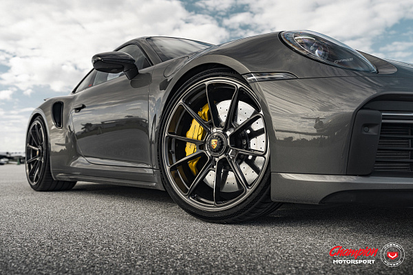 Фото дисков Vossen RS92 Глянцевый графит на Porsche 911 VIII