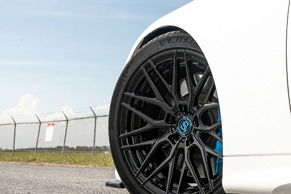Фото дисков Strasse Wheels SV10M Deep Concave Duoblock Другой цвет на Lexus LC 500