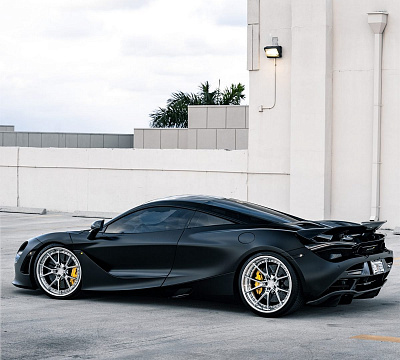 Фото дисков Anrky AN32 на McLaren 720S