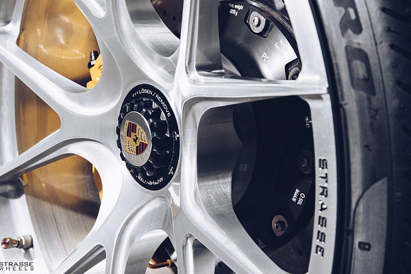 Фото дисков Strasse Wheels SM5R Deep Concave Monoblock Глянцевый лак на Porsche 911 VII