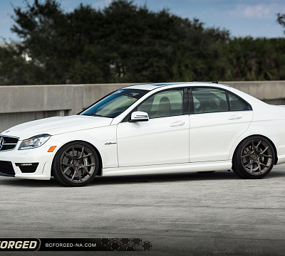 Фото дисков BC Forged RZ05 на Mercedes-Benz C-Class (W204)
