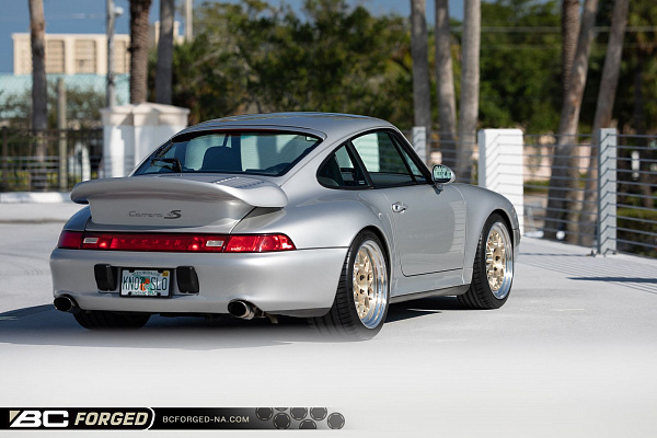 Фото дисков BC Forged MHE28 Глянцевая шампань на Porsche 911 IV