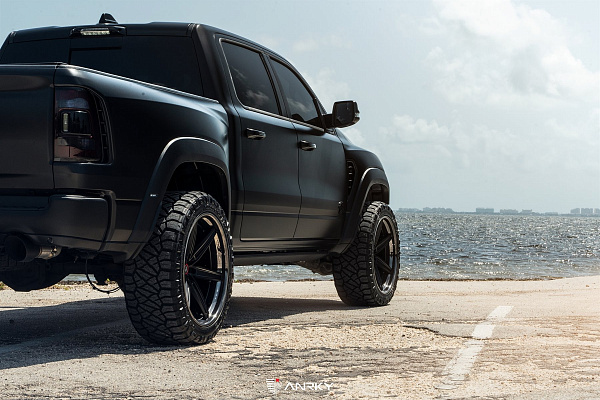 Фото дисков Anrky AN36-S Черный сатин на Ram 1500 V