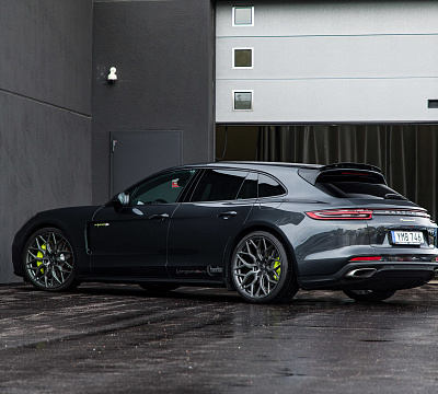 Фото дисков Vossen HF-2 на Porsche Panamera II