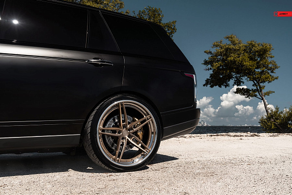 Фото дисков Anrky AN37 Глянцевое темное золото на Range Rover IV