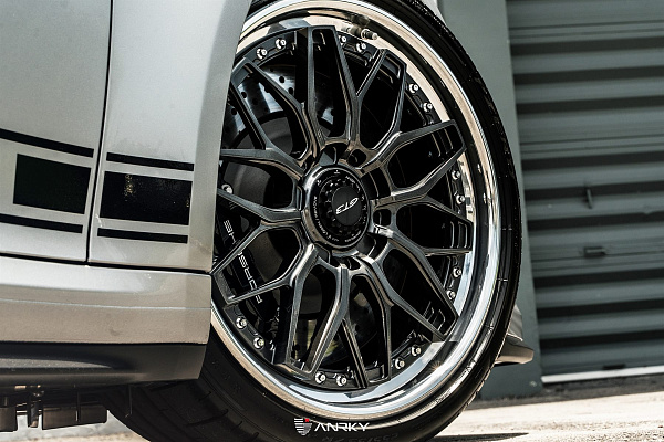 Фото дисков Anrky RS1 Глянцевый графит на Porsche 911 VIII