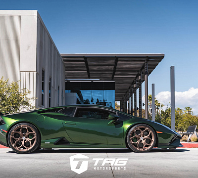 Фото дисков HRE P111SC на Lamborghini Huracan
