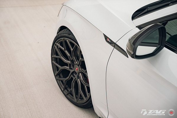 Фото дисков Vossen S17-01 Глянцевый темный лак на Audi A/S/RS 5 (F5)
