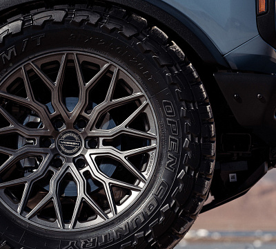 Фото дисков Vossen HF6-3 на Ford Bronco