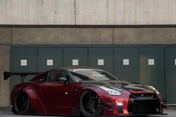Nissan GT-R
