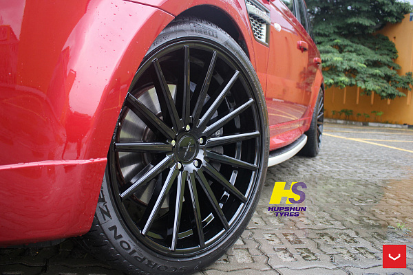 Фото дисков Vossen VFS-2 Черный глянец на Land Rover Range Rover Sport I