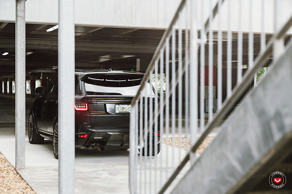 Фото дисков Vossen S17-13 Глянцевый темный лак на Range Rover Sport II