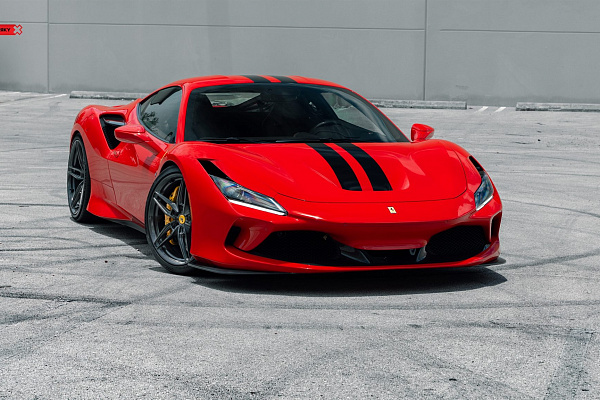 Фото дисков Anrky AN17 Глянцевый темный лак на Ferrari F8