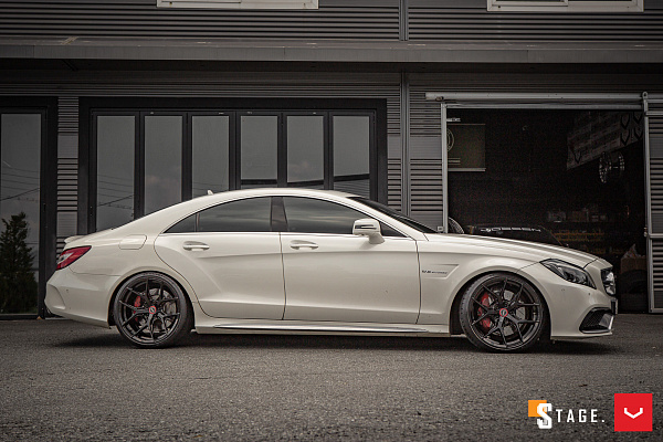 Фото дисков Vossen HF-5 Черный глянец на Mercedes-Benz CLS (C218)