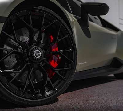 Фото дисков Brixton Forged PF10 на Lamborghini Huracan