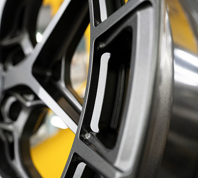 Vossen HFX-1 (6-Lug)