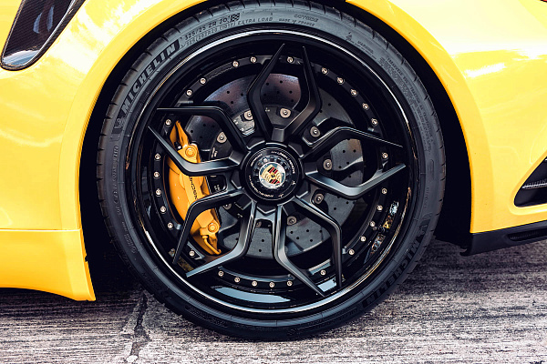 Фото дисков Brixton Forged PF9 Черный сатин на Porsche 911 VII
