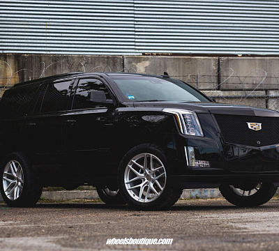 Фото дисков HRE P161 на Cadillac Escalade IV