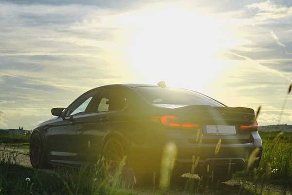 Фото дисков Brixton Forged R11-R Сатиновое темное золото на BMW 5/M5 (G30/F90)