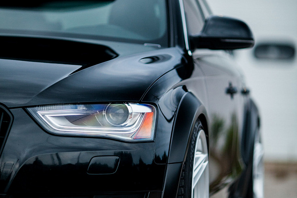 Фото дисков Vossen VFS-5 Серебро на Audi A/S/RS 4 (B8)