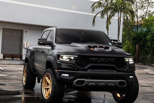 Фото дисков Anrky AN36-S Сатиновое золото на Ram 1500 V