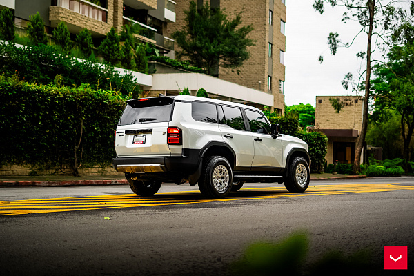 Фото дисков Vossen HFX-1 (6-Lug) Серебро на Toyota Land Cruiser Prado 250