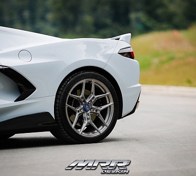 Фото дисков MRR NES SS-3 на Chevrolet Corvette C8
