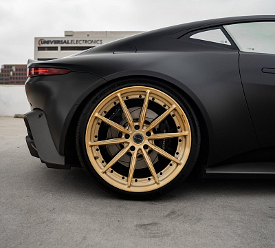 Фото дисков Brixton Forged R11-R на Aston Martin Vantage 4