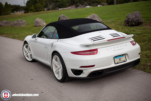 Фото дисков HRE P107 Белый глянец на Porsche 911 VII