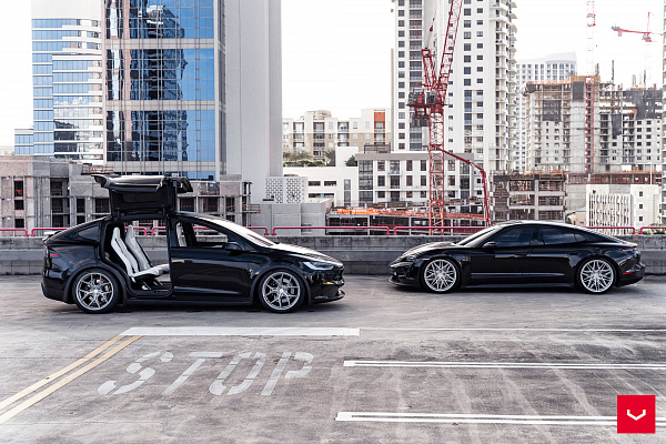 Фото дисков Vossen HF-7 Серебро на Porsche Taycan I