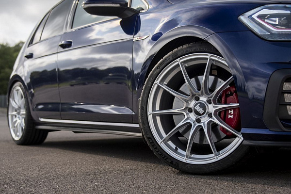 Volkswagen Golf GTI VII