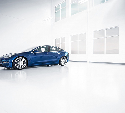 Фото дисков Vossen VFS-1 на Tesla Model 3