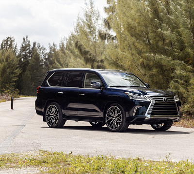 Фото дисков Vossen HF-2 на Lexus LX III