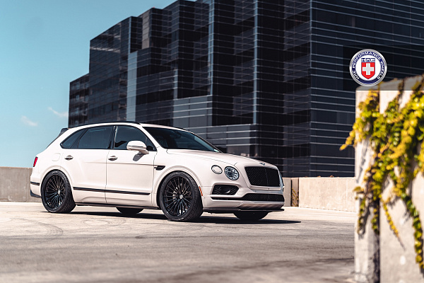 Фото дисков HRE S209 Черный глянец на Bentley Bentayga