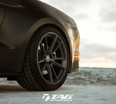 Фото дисков HRE FF04 на Ford Mustang VI