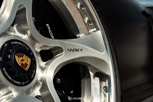 Фото дисков Anrky XR-305 Глянцевый лак на Porsche 911 VIII