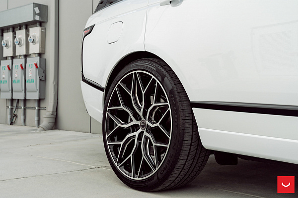 Фото дисков Vossen HF-2 Алмазная проточка на Range Rover IV