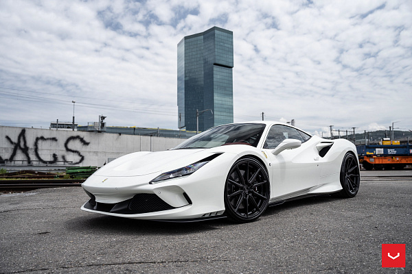 Фото дисков Vossen HF-3 Черный сатин на Ferrari F8