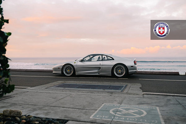 Ferrari F355