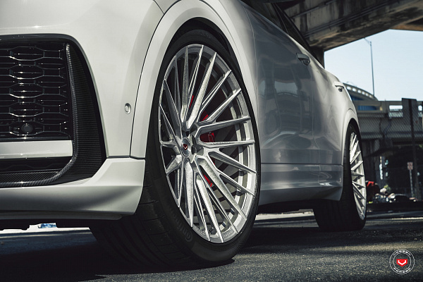 Фото дисков Vossen EVO-5 Глянцевый лак на Audi Q8