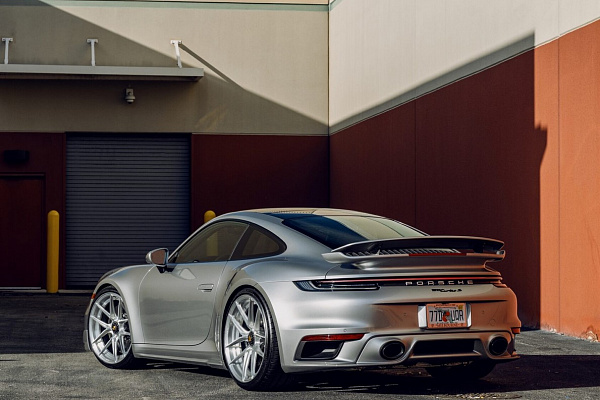 Фото дисков Anrky XR-201 Глянцевый лак на Porsche 911 VIII