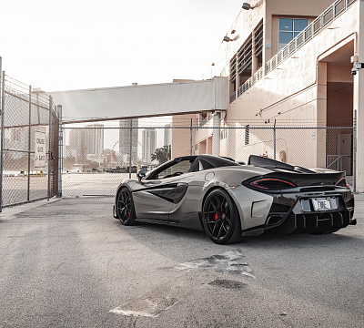 Фото дисков Vossen S21-01 на McLaren 570S