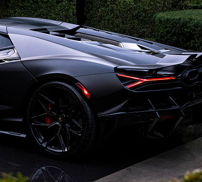 Фото дисков Vossen S21-08 на Lamborghini Revuelto